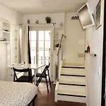 Trinity\'S Room